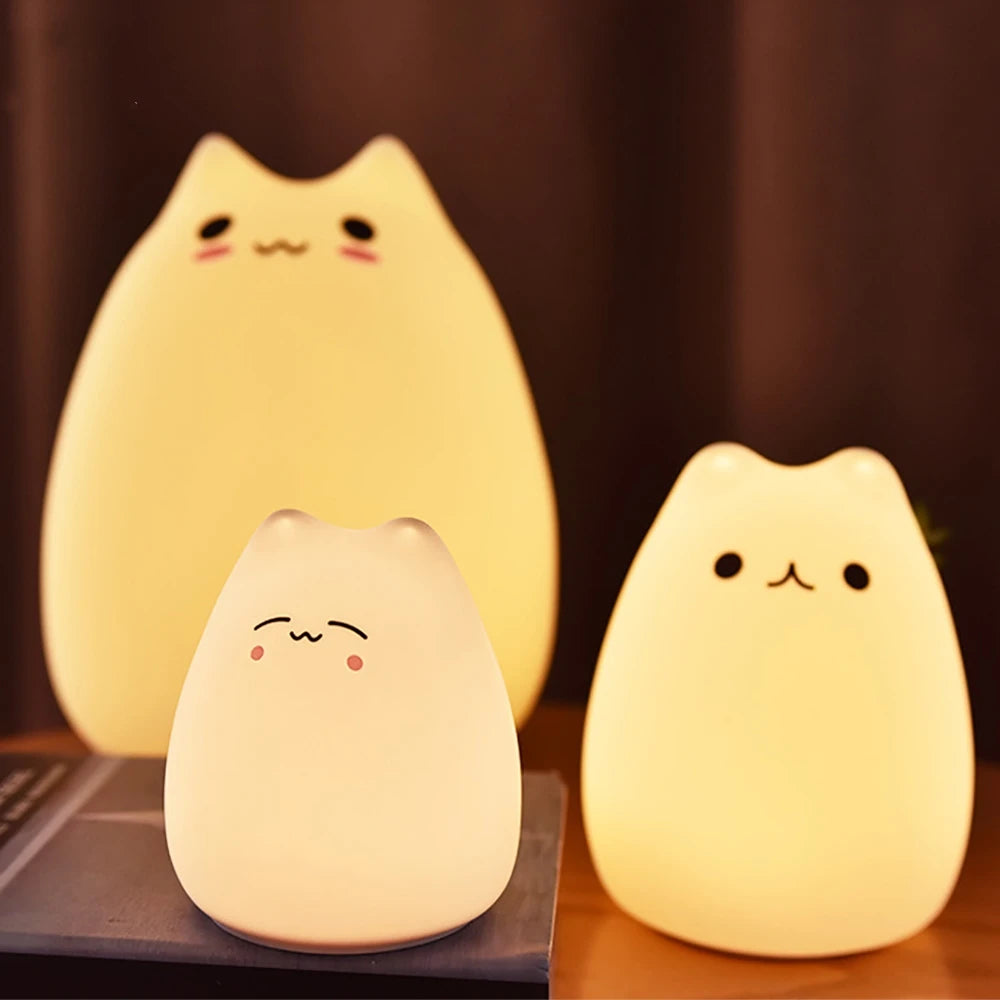 🐱 Mini Lampka Nocna Kotek – Dotykowa LED 7 Kolorów | Prezent Idealny